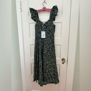Hill House Daphne Midnight Garden Dress. Size small, tags attached.